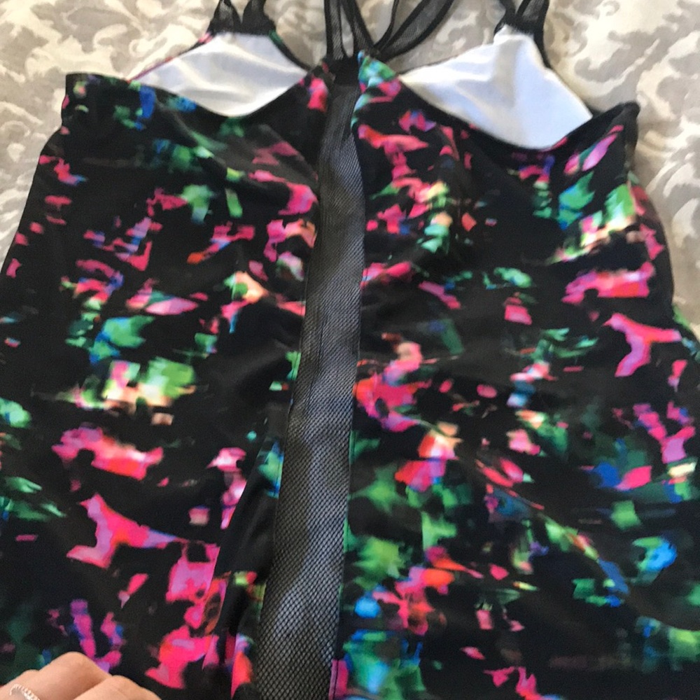 Fabletics workout tank - Picture 4 of 6